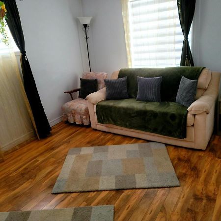Downtown Apartment Next To Highway Netflix+Wifi Edmundston Exteriér fotografie