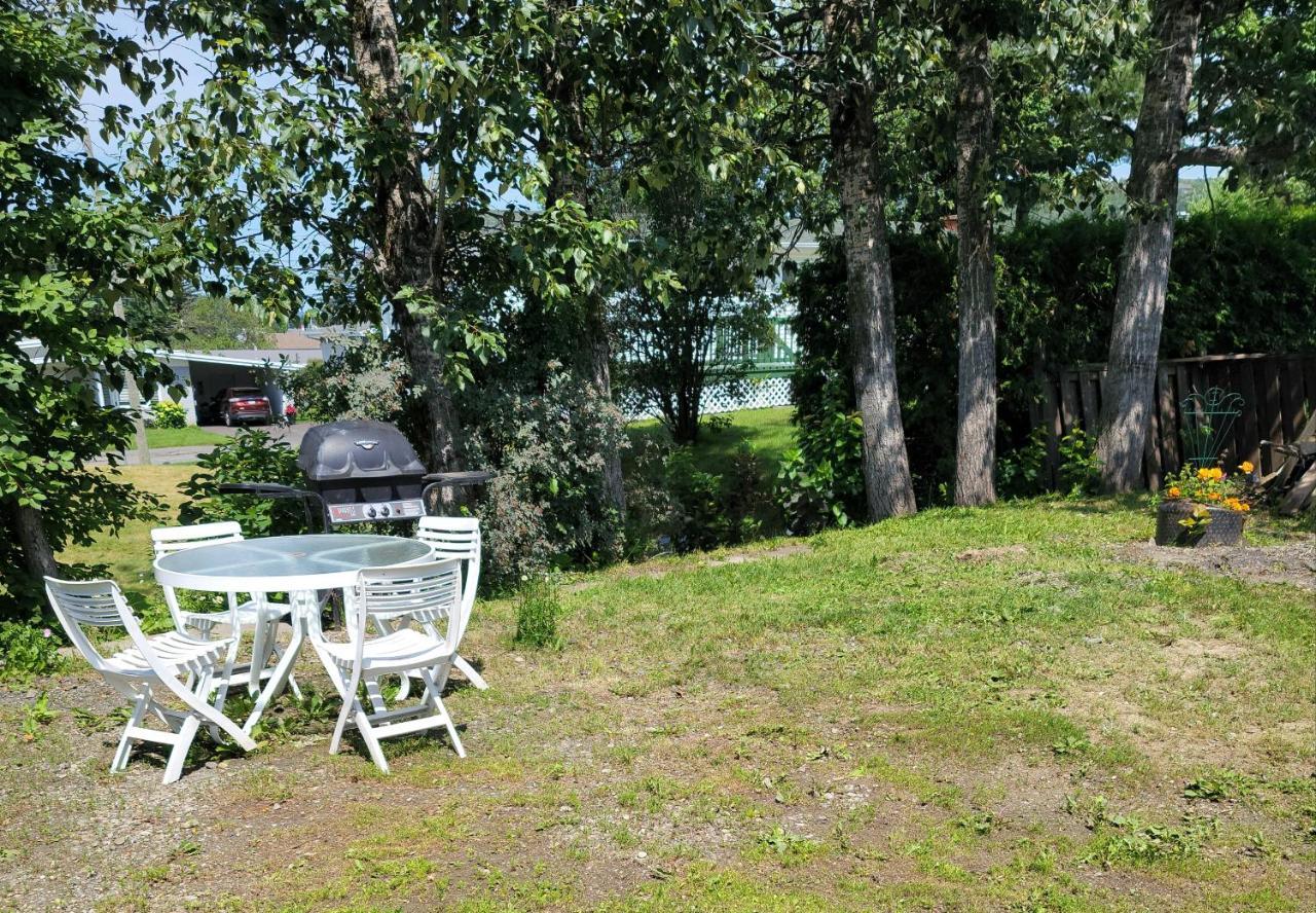 Downtown Apartment Next To Highway Netflix+Wifi Edmundston Exteriér fotografie