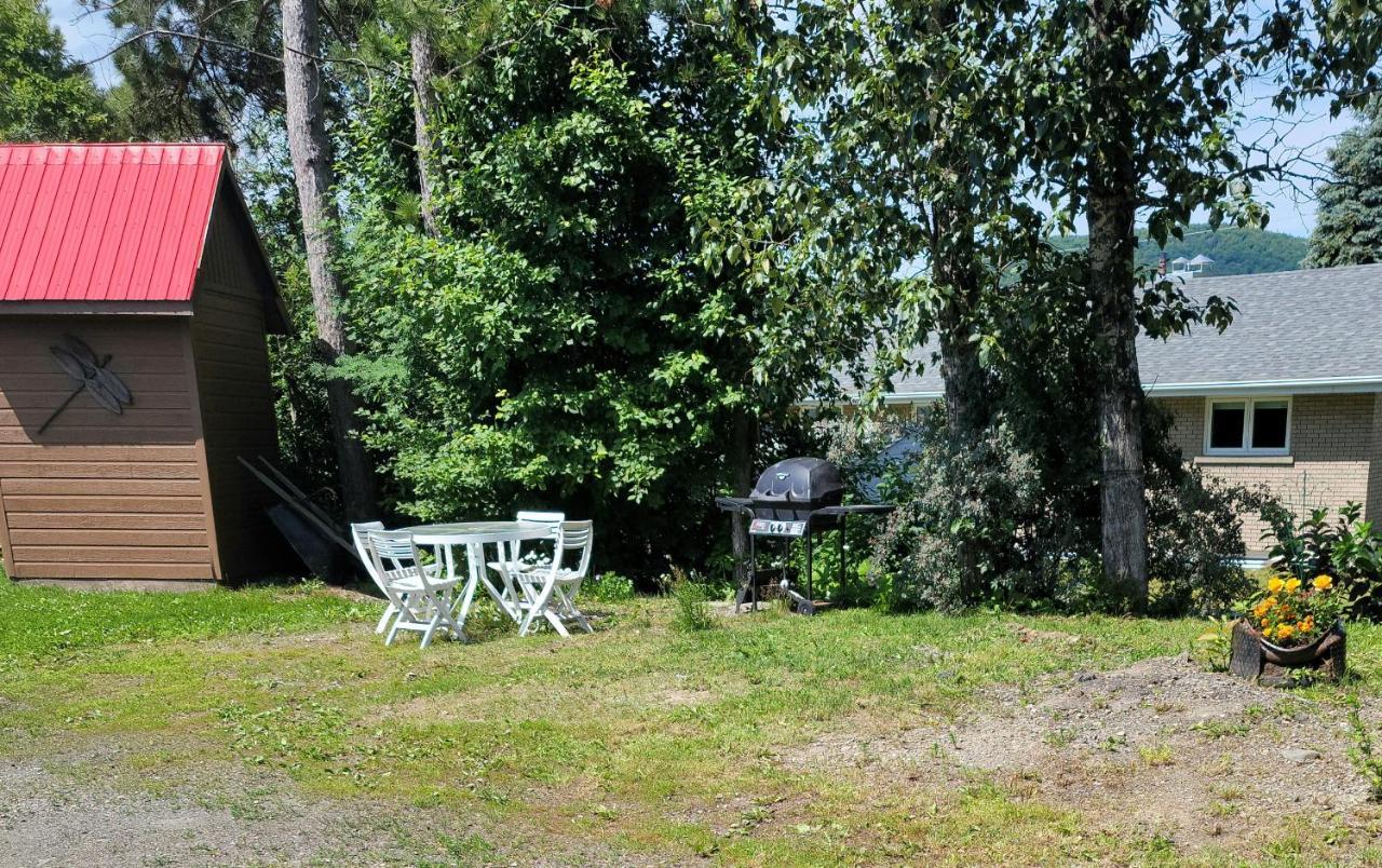 Downtown Apartment Next To Highway Netflix+Wifi Edmundston Exteriér fotografie