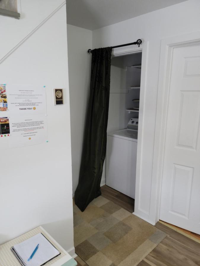 Downtown Apartment Next To Highway Netflix+Wifi Edmundston Exteriér fotografie