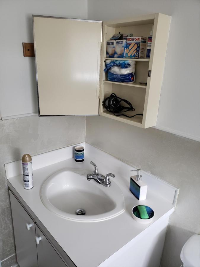 Downtown Apartment Next To Highway Netflix+Wifi Edmundston Exteriér fotografie